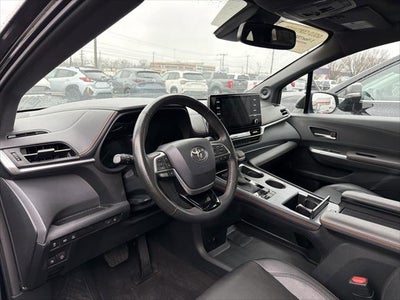 2023 Toyota Sienna XSE