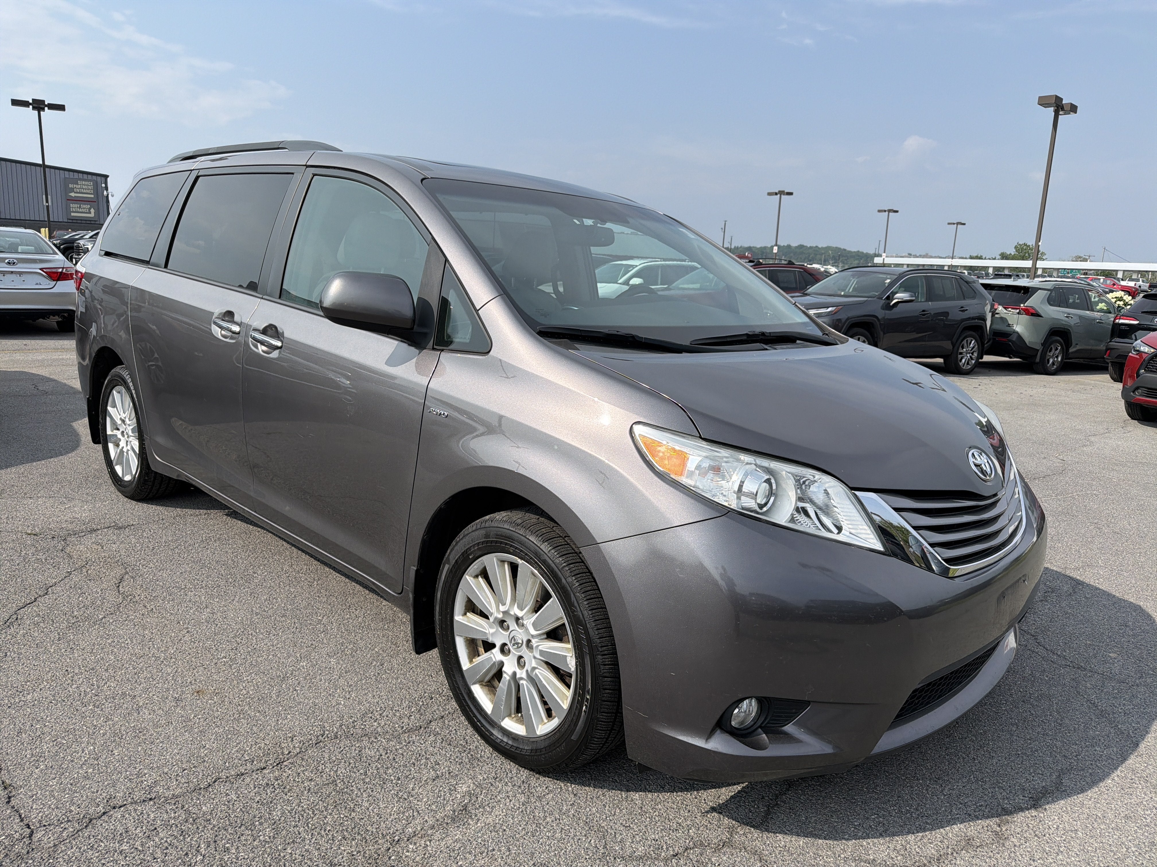 2017 Toyota Sienna XLE