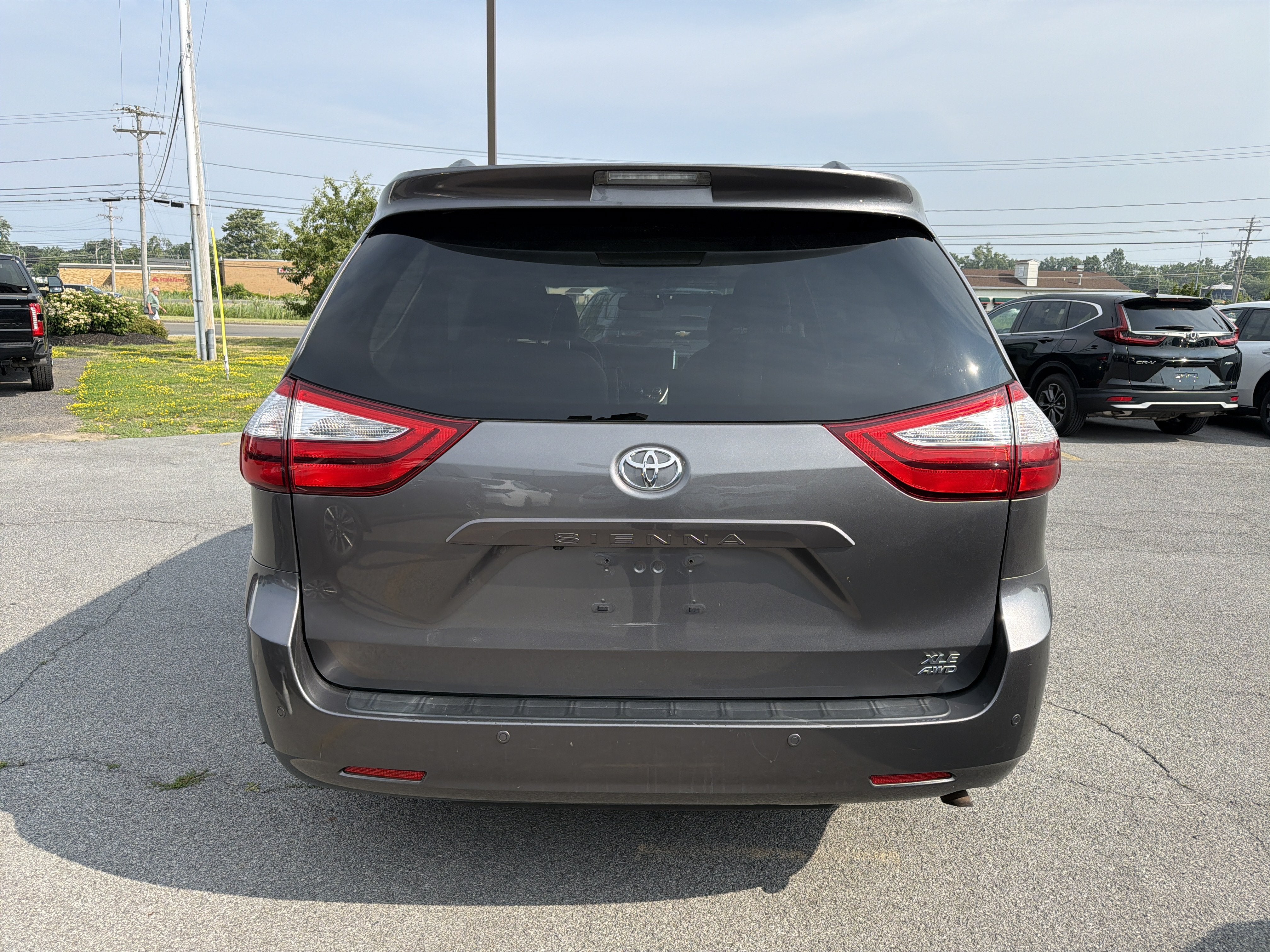 2017 Toyota Sienna XLE