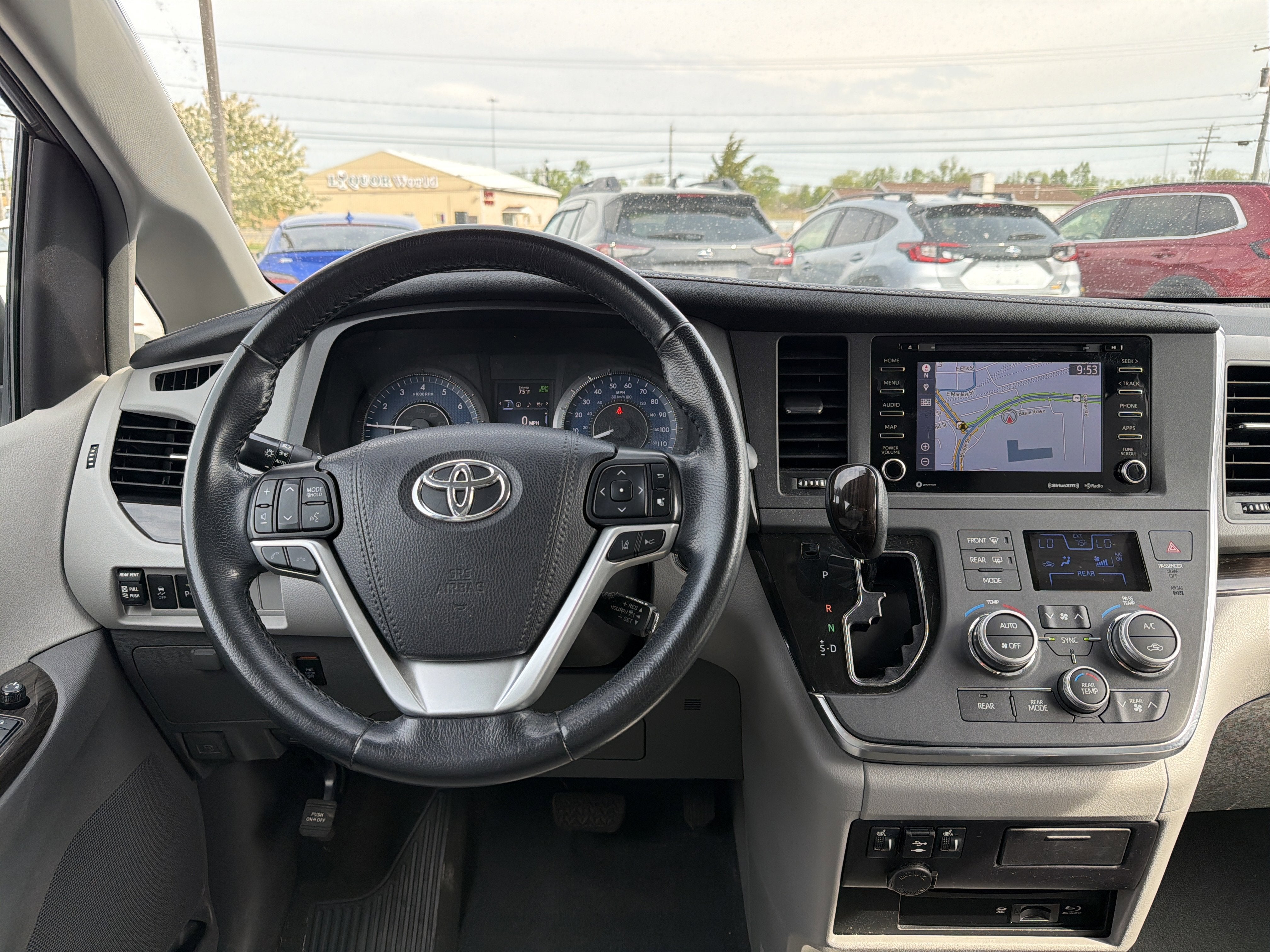 2019 Toyota Sienna XLE Premium