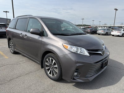 2019 Toyota Sienna XLE Premium