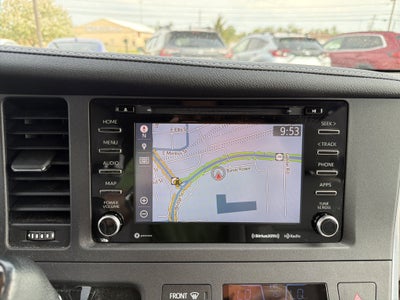 2019 Toyota Sienna XLE Premium