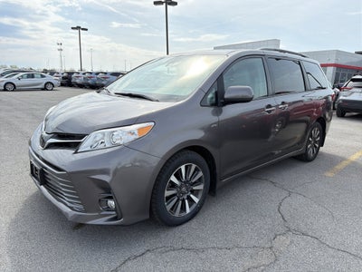 2019 Toyota Sienna XLE Premium