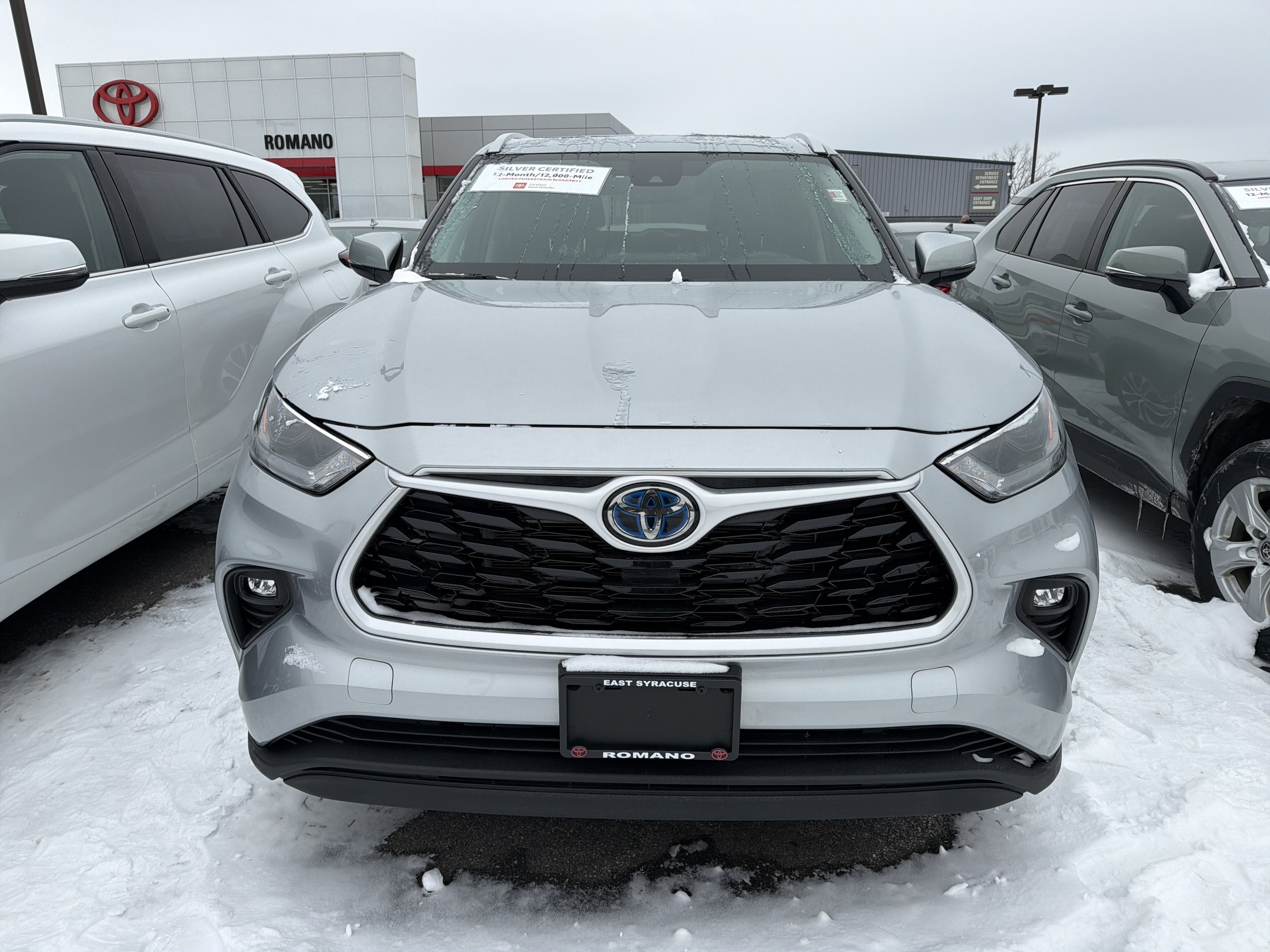 2022 Toyota Highlander Hybrid XLE