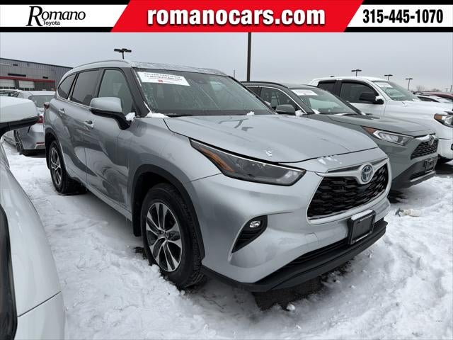 2022 Toyota Highlander Hybrid XLE