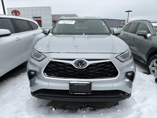 2022 Toyota Highlander Hybrid XLE