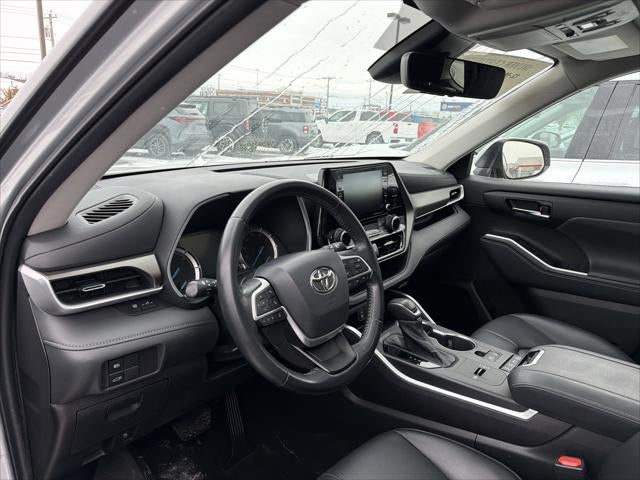 2022 Toyota Highlander Hybrid XLE