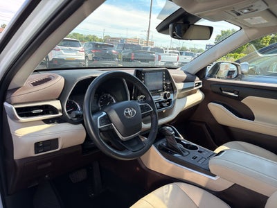 2022 Toyota Highlander XLE