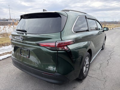 2022 Toyota Sienna XLE