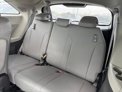 2022 Toyota Sienna XLE