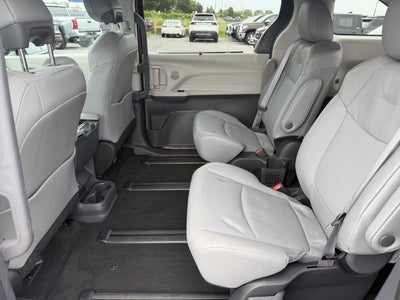 2024 Toyota Sienna XLE