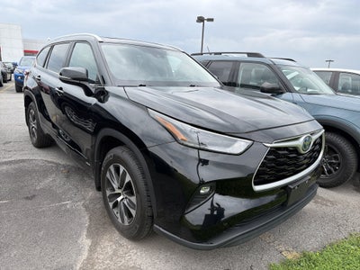 2023 Toyota Highlander Hybrid XLE