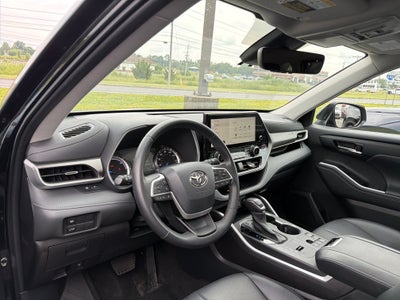 2023 Toyota Highlander Hybrid XLE
