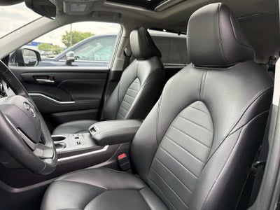 2023 Toyota Highlander Hybrid XLE