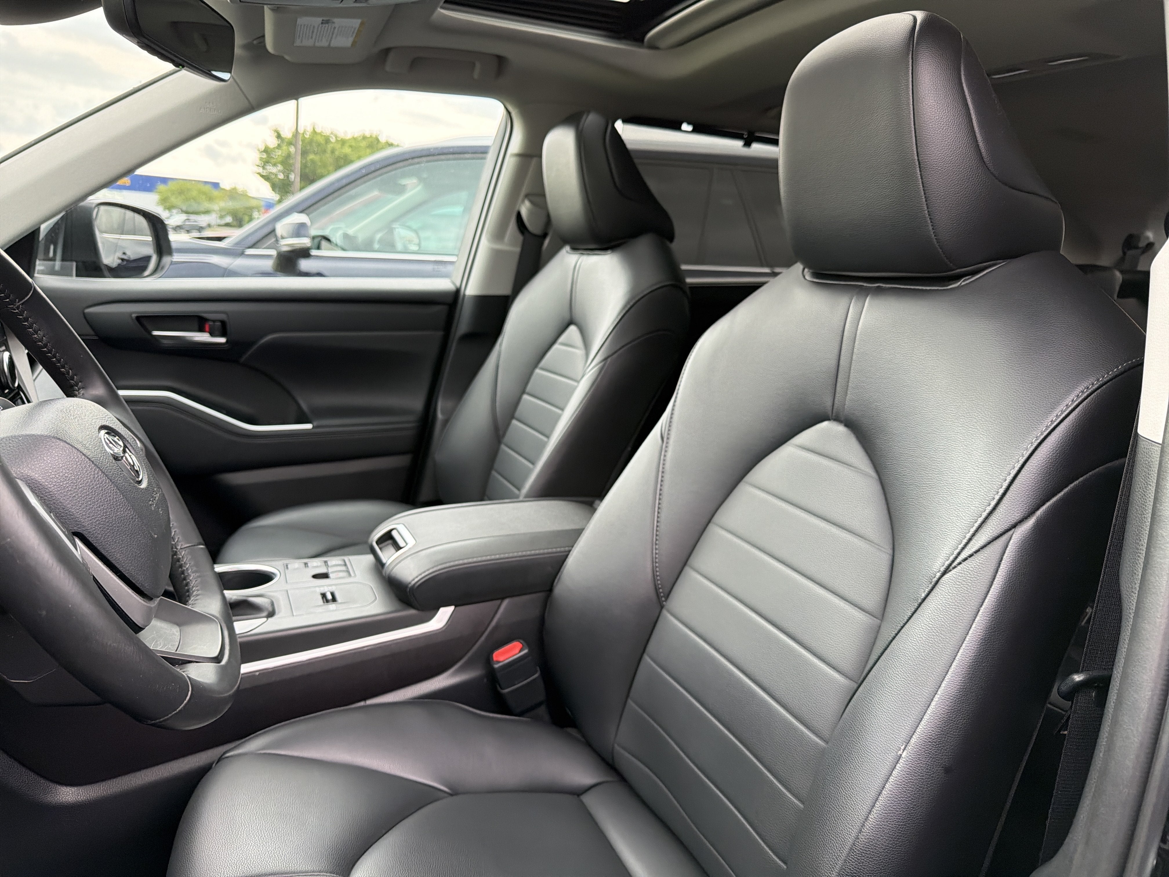 2023 Toyota Highlander Hybrid XLE