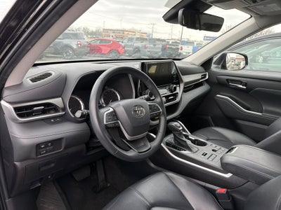 2023 Toyota Highlander XLE