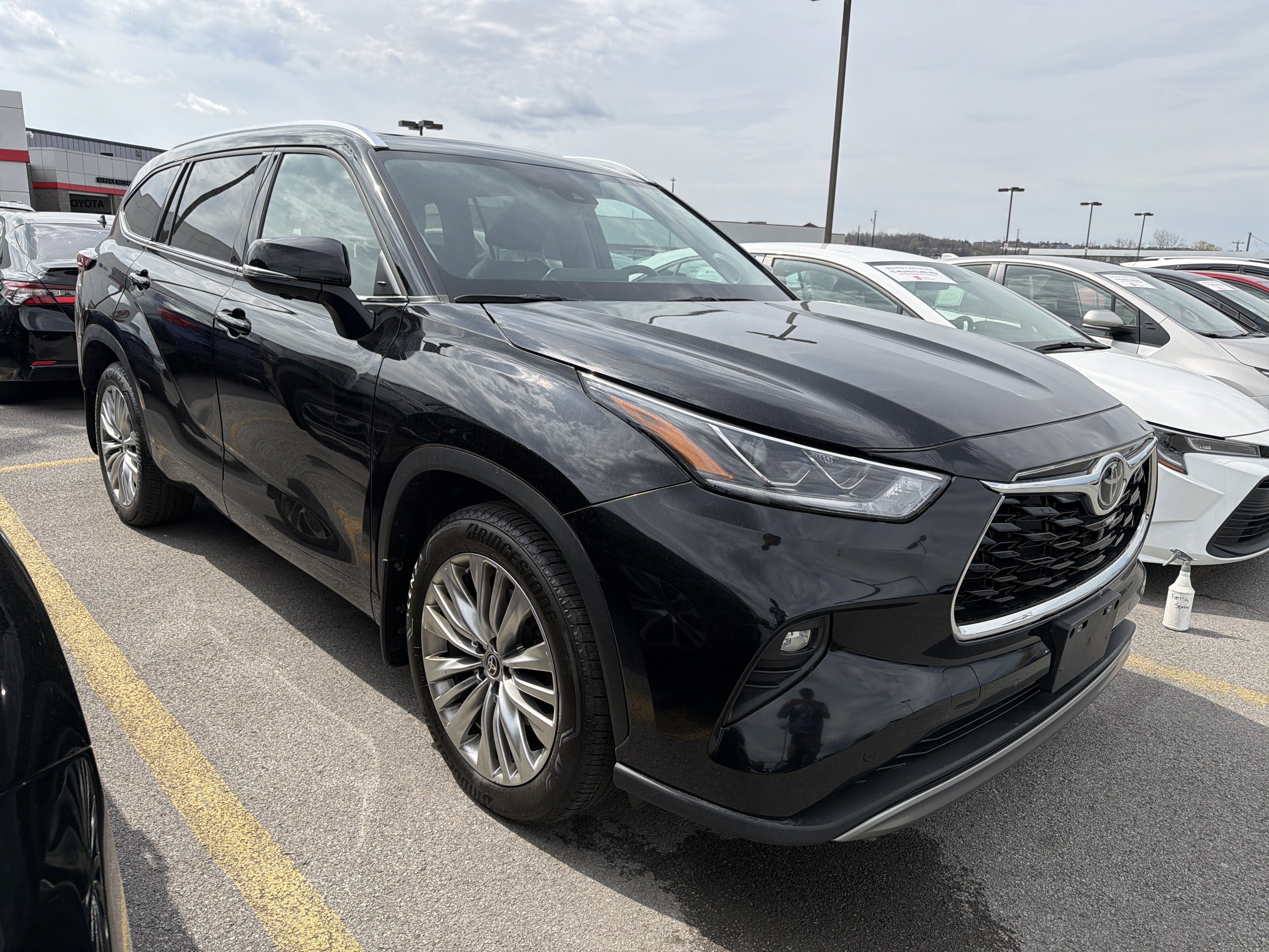 2024 Toyota Highlander Platinum