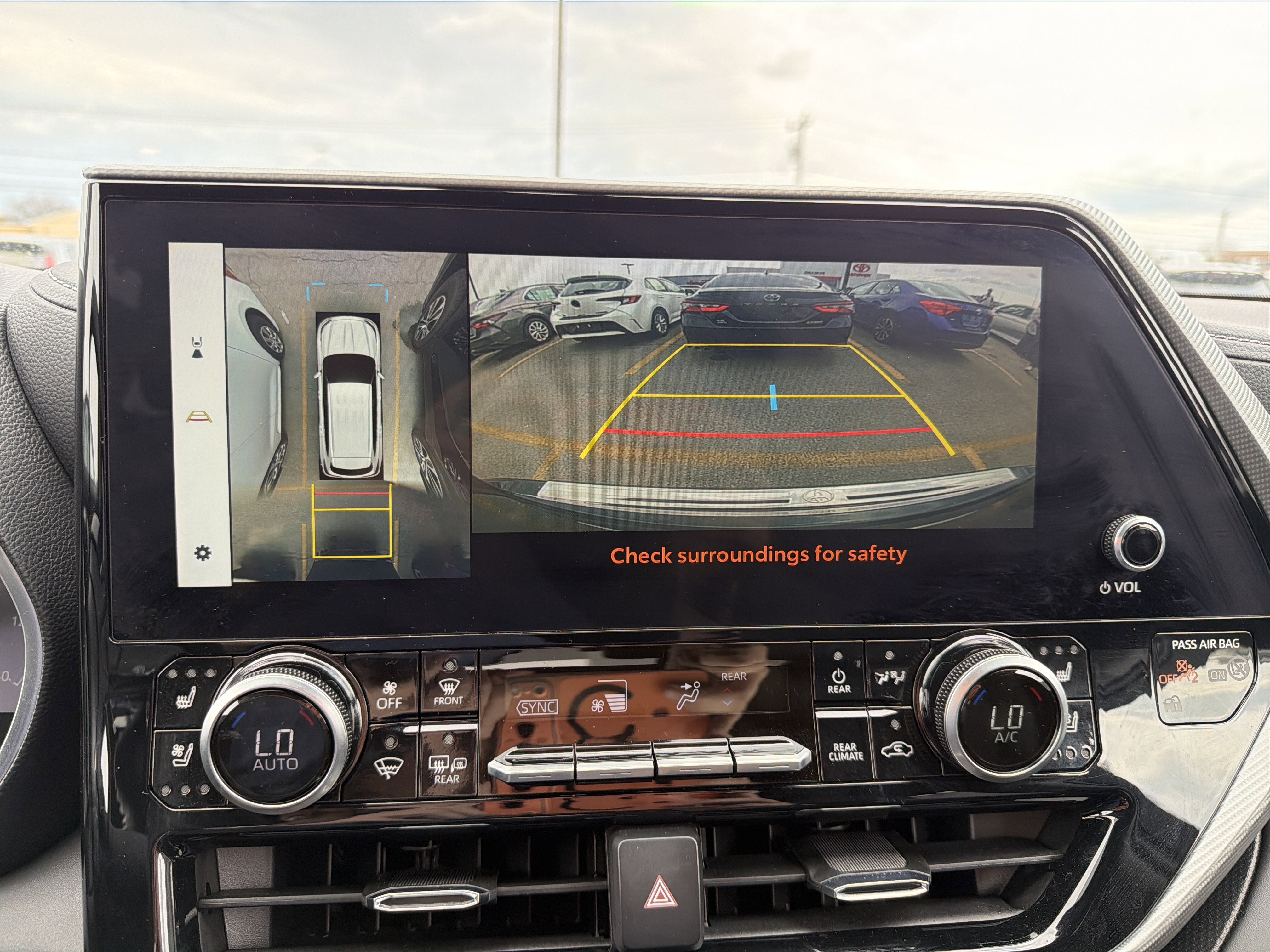 2024 Toyota Highlander Platinum