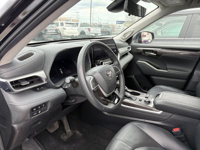 2024 Toyota Highlander Platinum