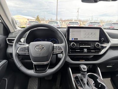 2024 Toyota Highlander Platinum