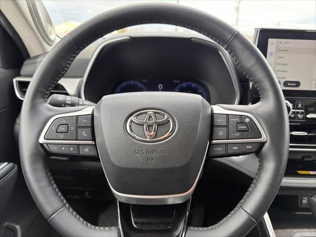 2024 Toyota Highlander Platinum