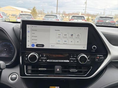 2024 Toyota Highlander Platinum
