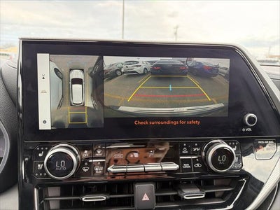 2024 Toyota Highlander Platinum