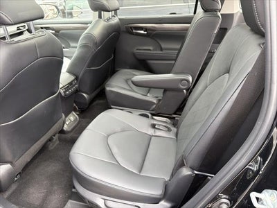 2024 Toyota Highlander Platinum