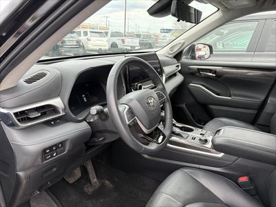 2024 Toyota Highlander Platinum