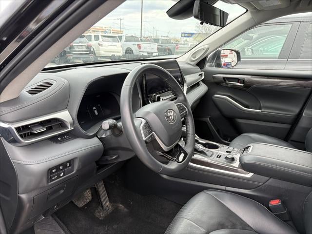 2024 Toyota Highlander Platinum