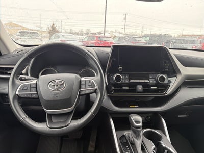 2023 Toyota Highlander Base