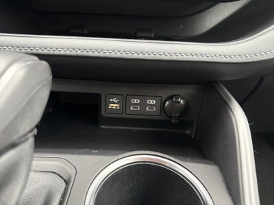 2023 Toyota Highlander Base