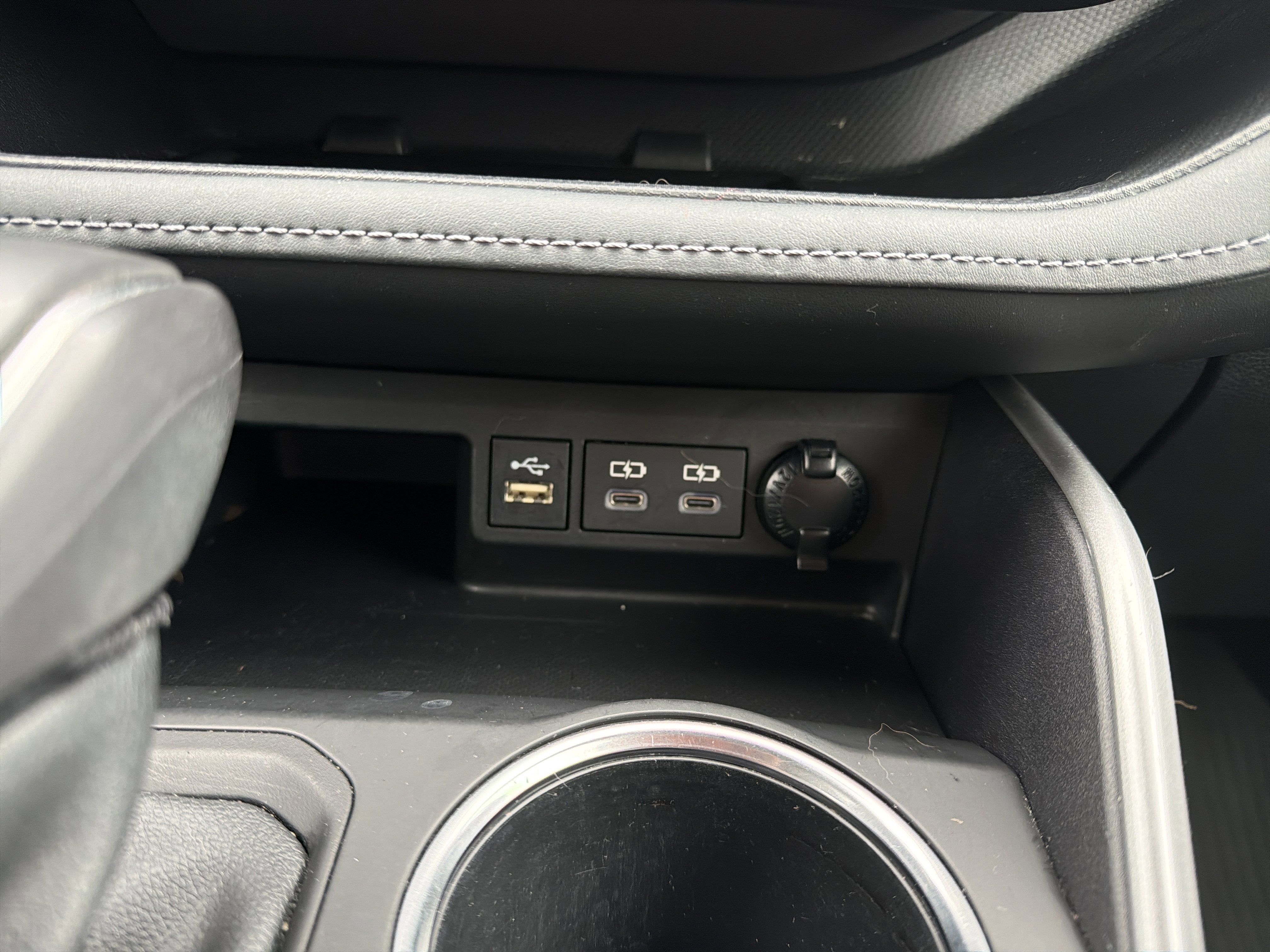 2023 Toyota Highlander Base