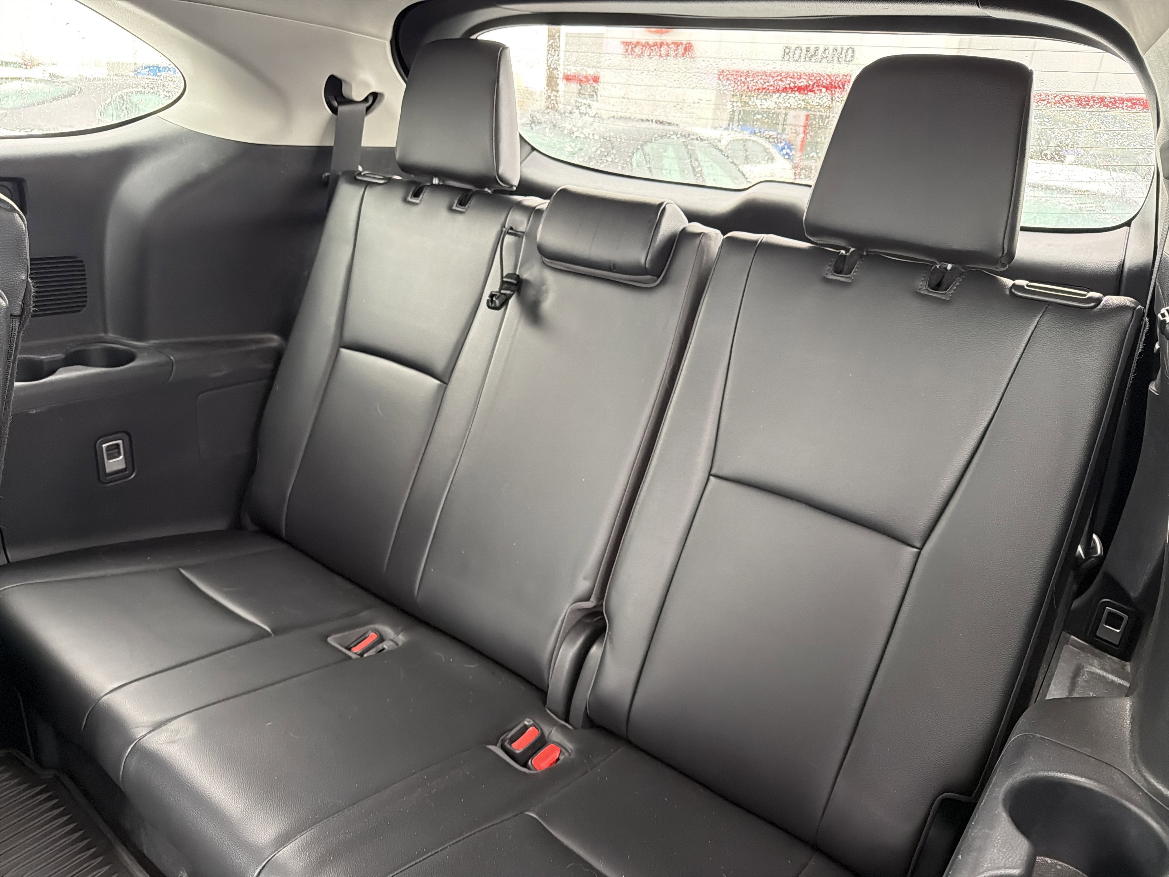 2023 Toyota Highlander Base