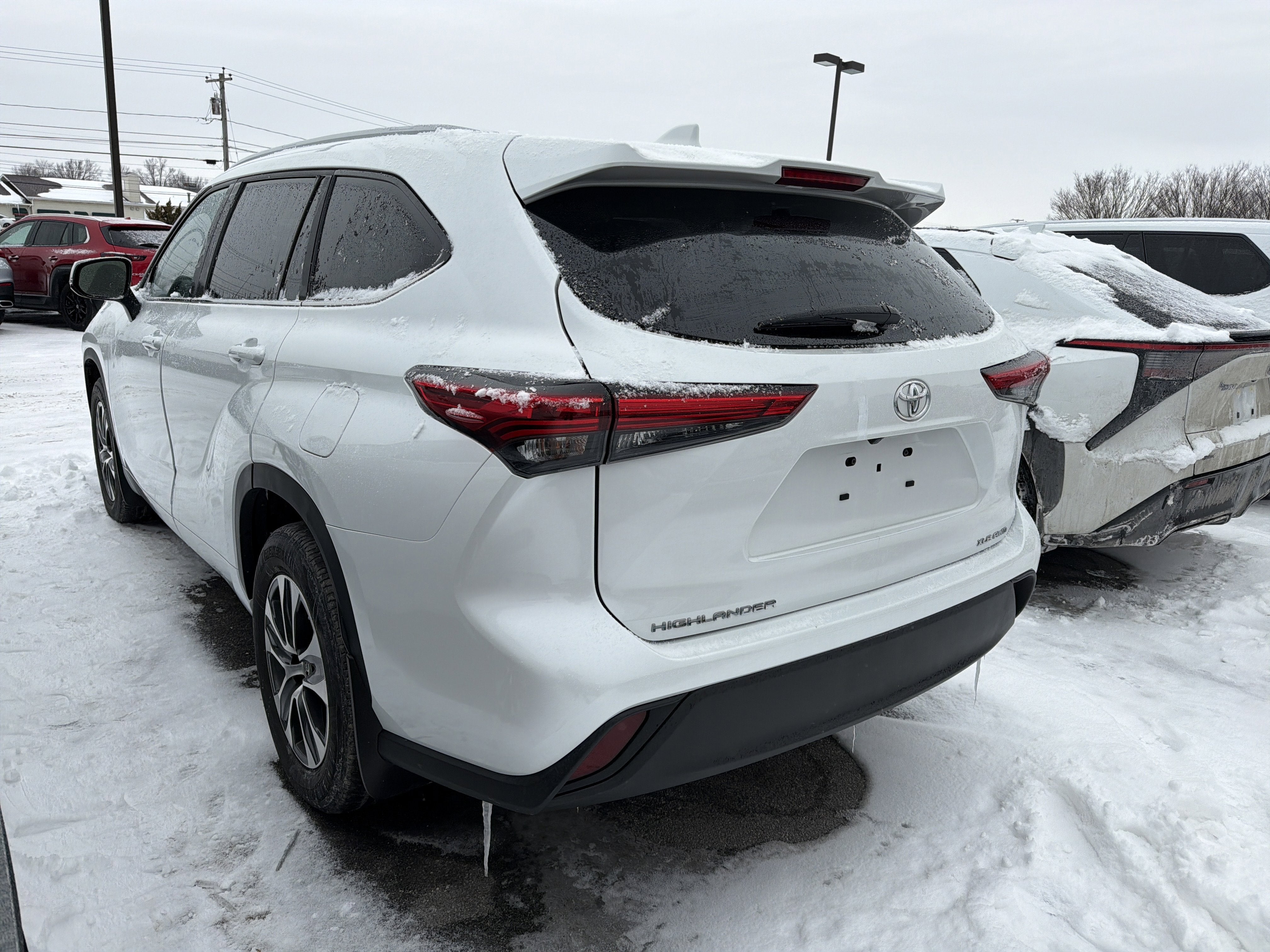 2023 Toyota Highlander Base