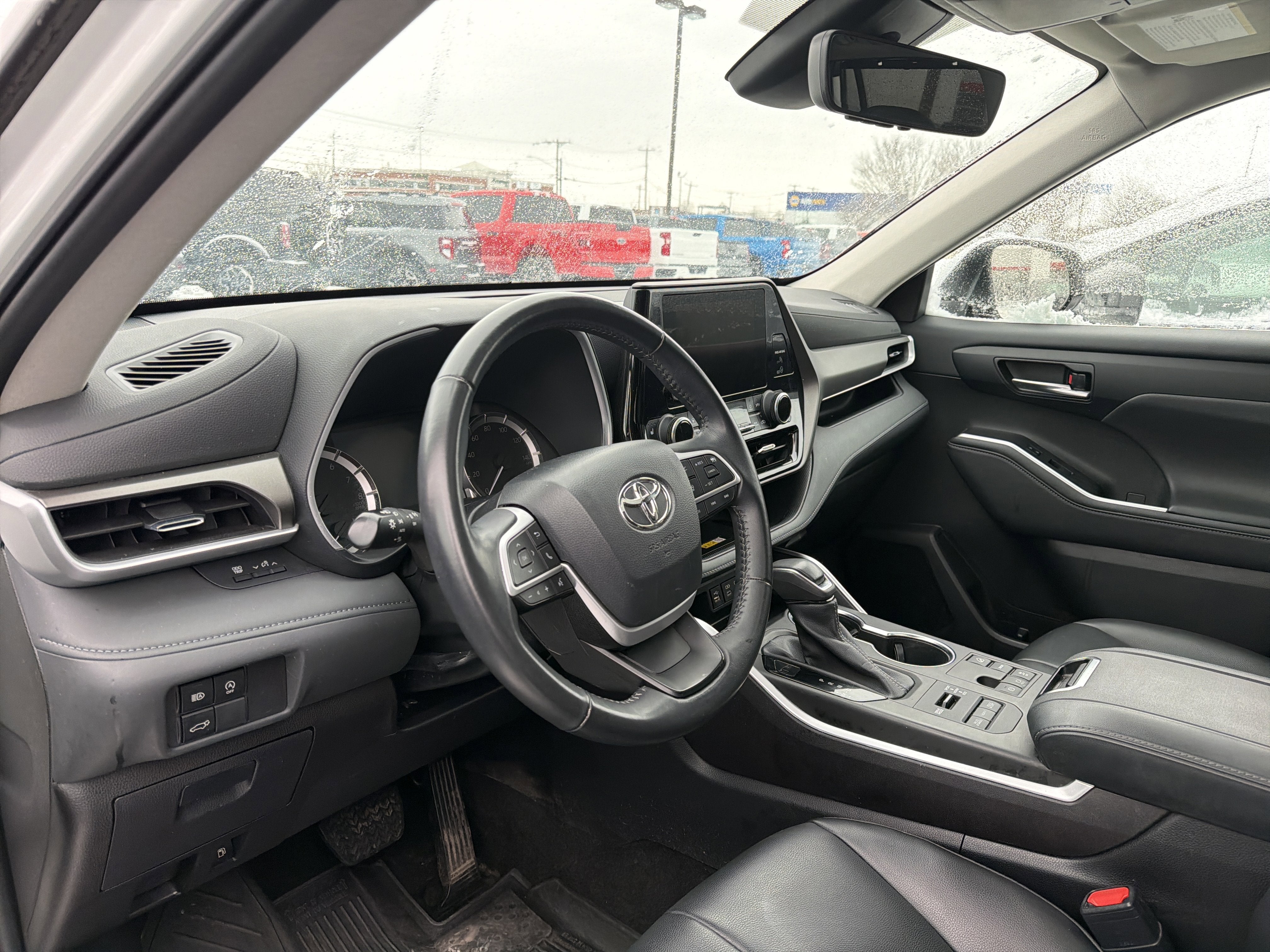 2023 Toyota Highlander Base