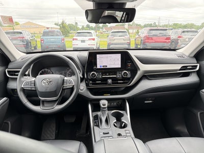 2023 Toyota Highlander XLE