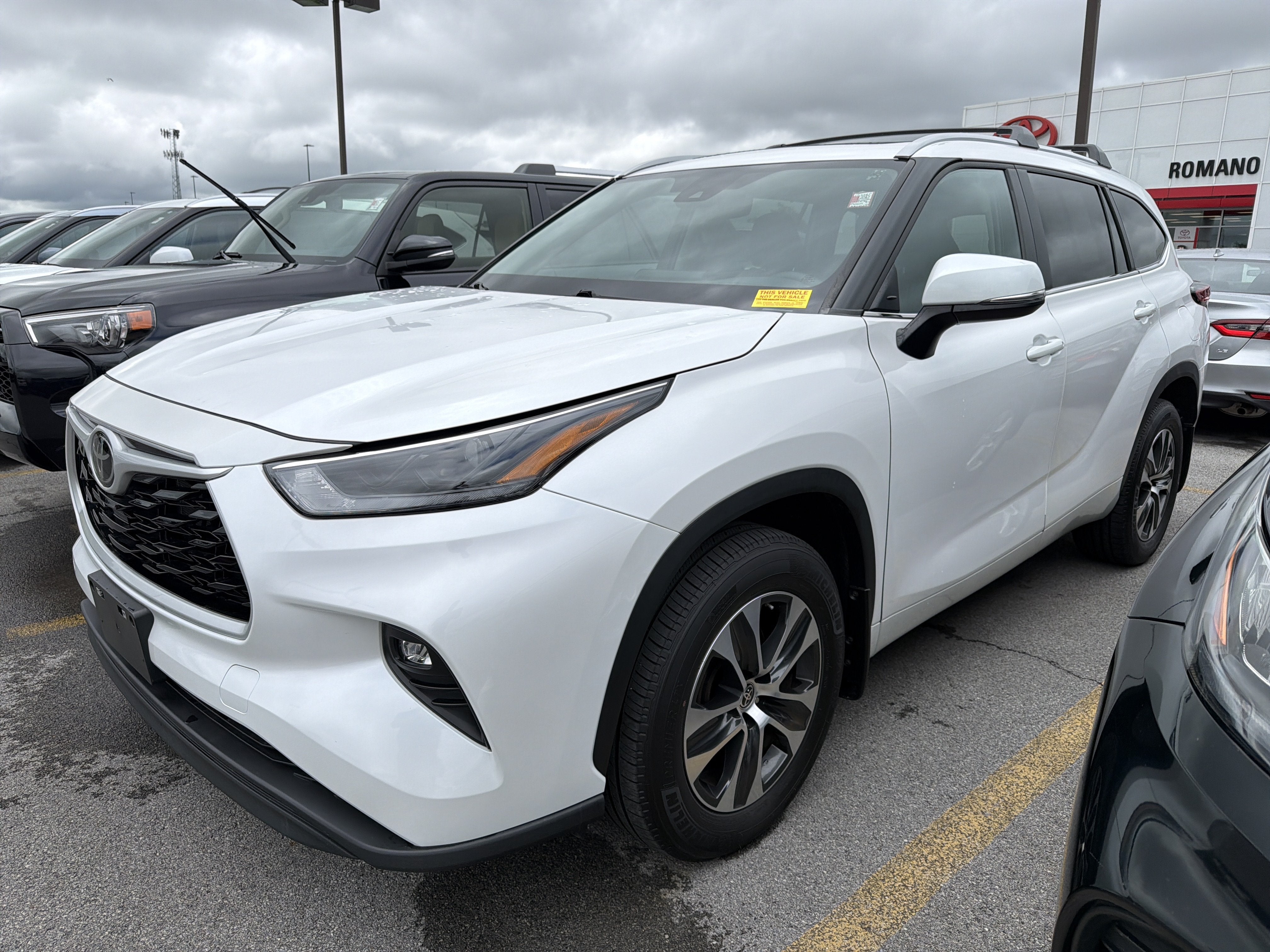 2023 Toyota Highlander XLE