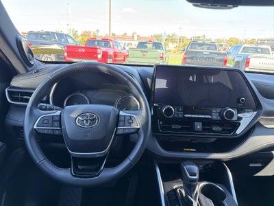 2024 Toyota Highlander XSE