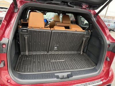2023 Toyota Highlander Platinum