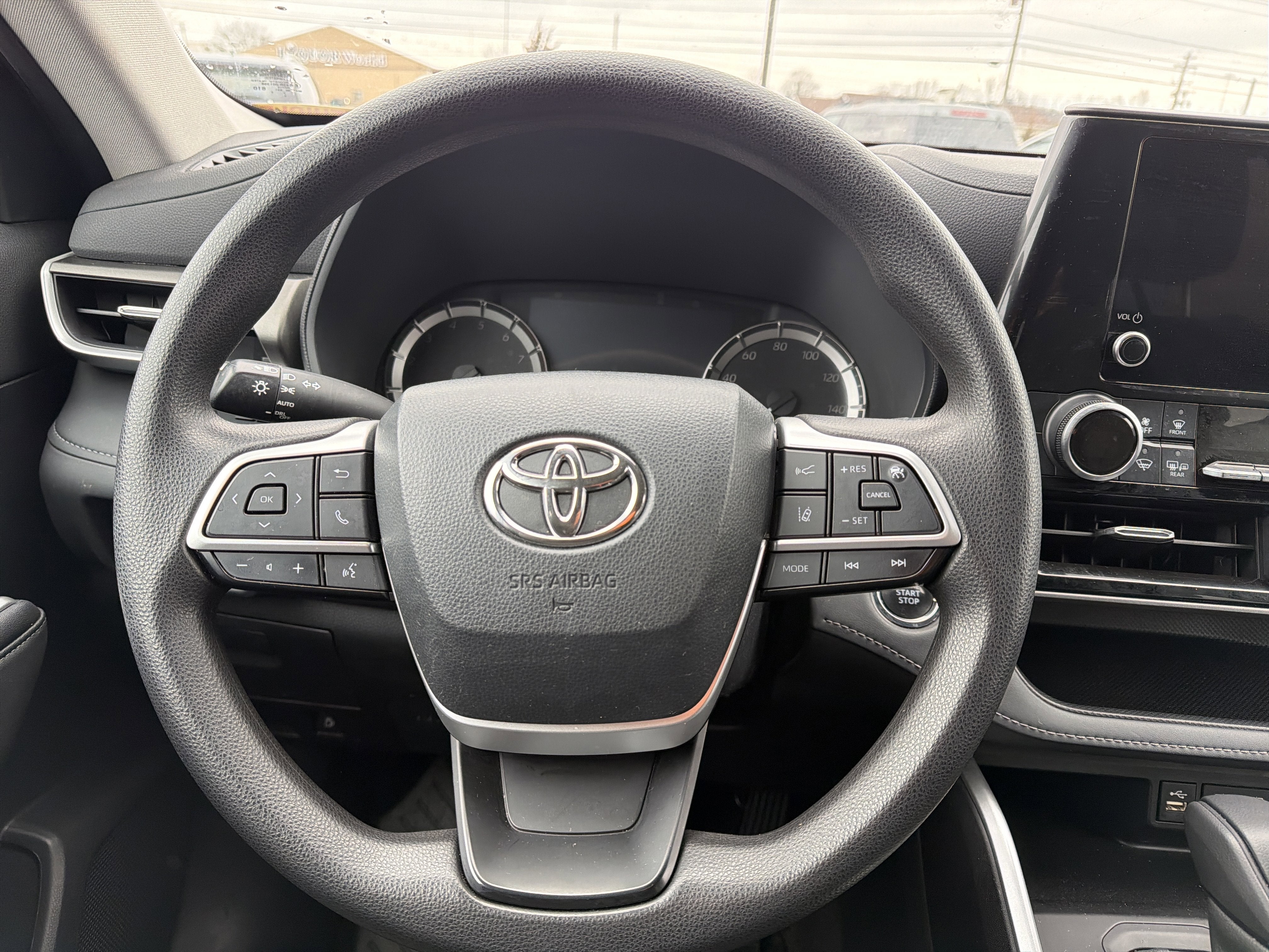 2023 Toyota Highlander L