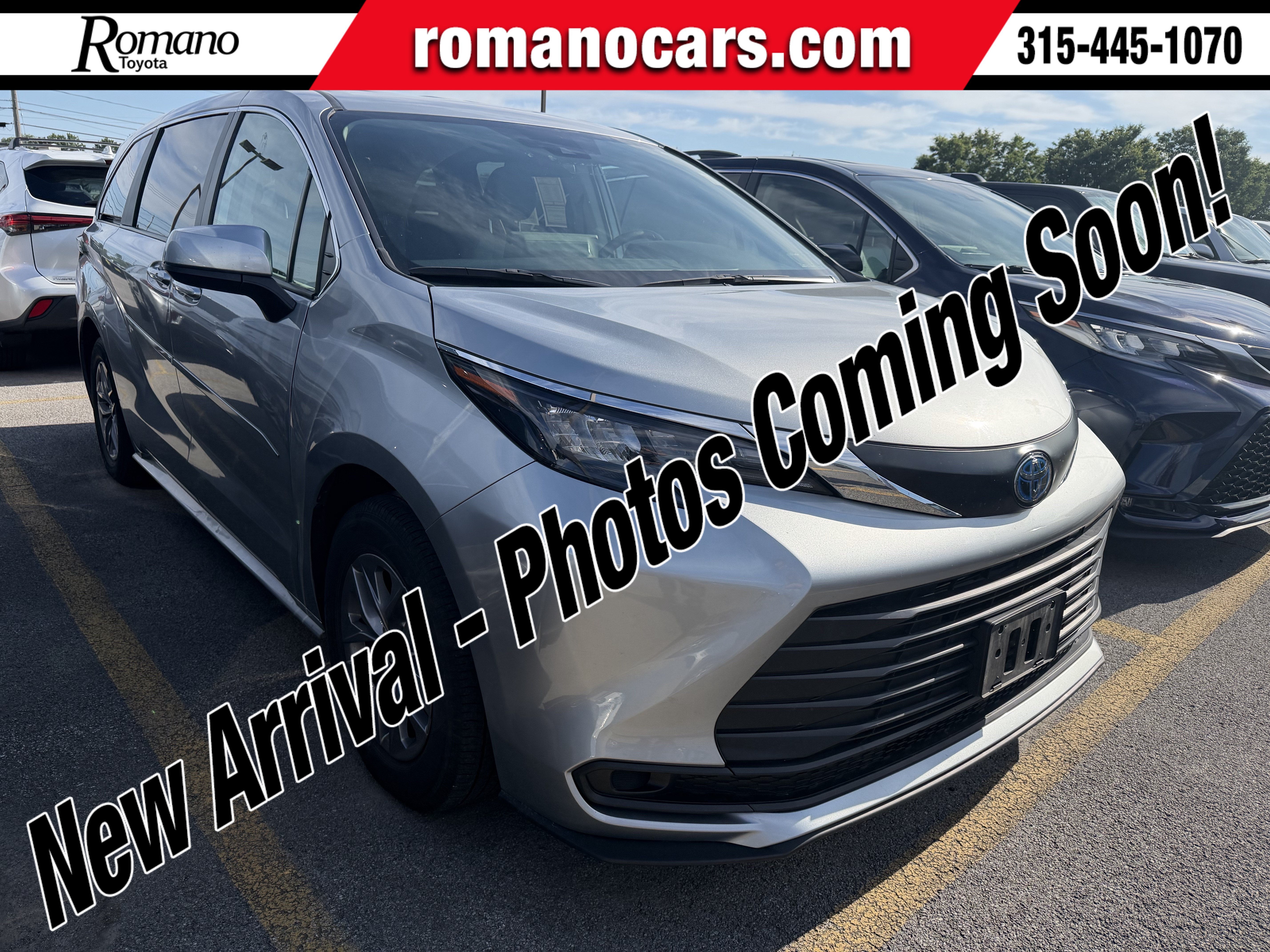 2024 Toyota Sienna LE