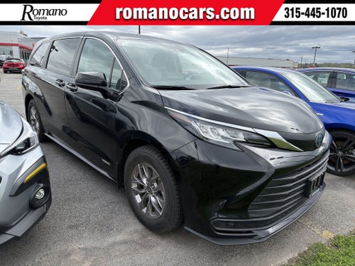 2021 Toyota Sienna LE