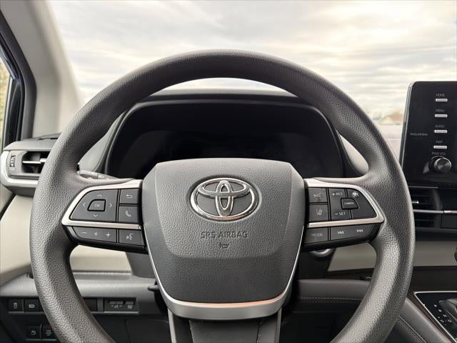 2021 Toyota Sienna LE