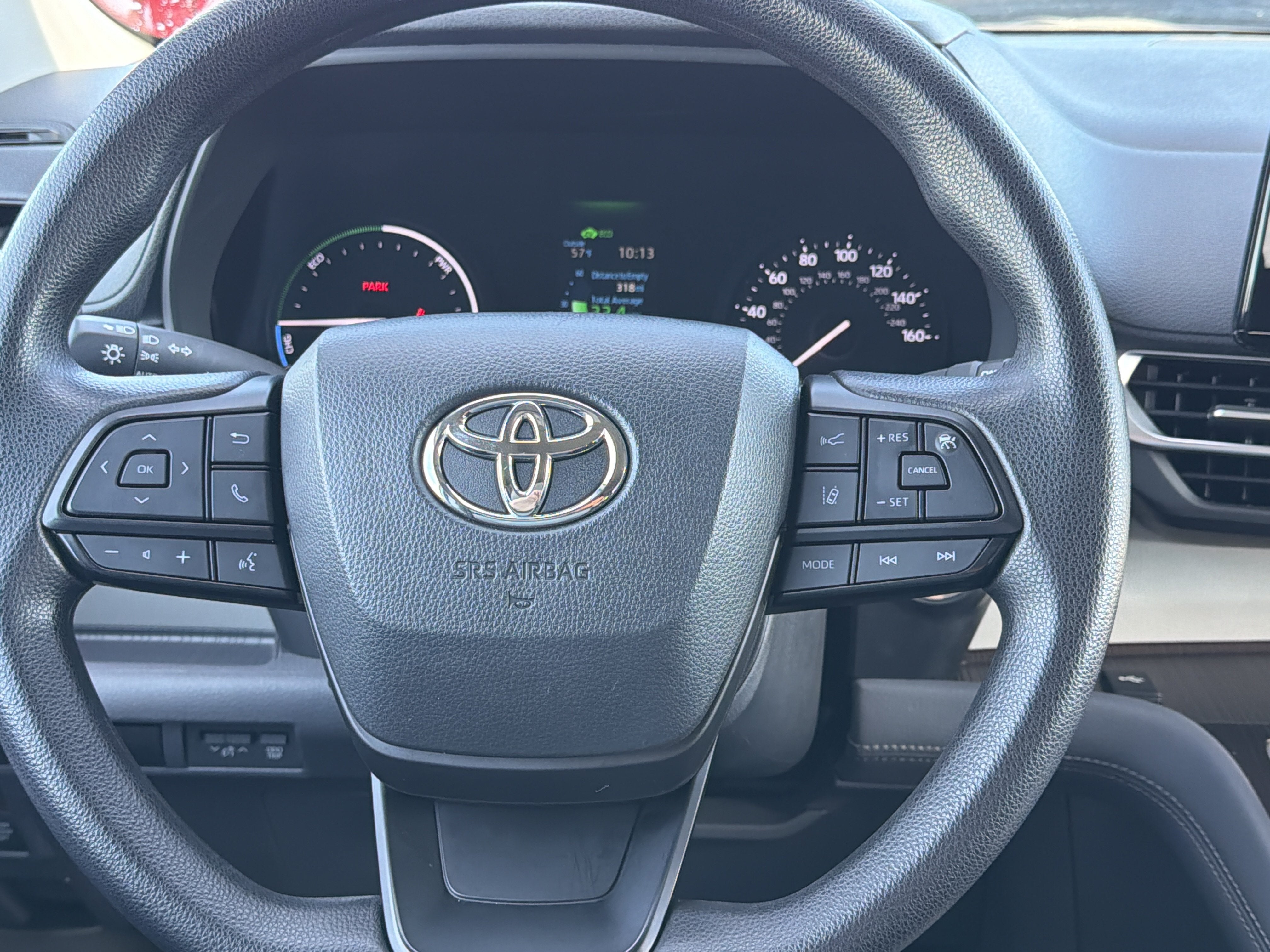 2024 Toyota Sienna LE
