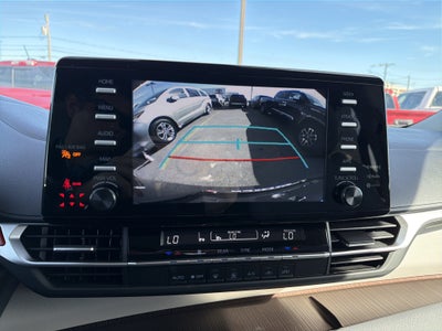 2024 Toyota Sienna LE