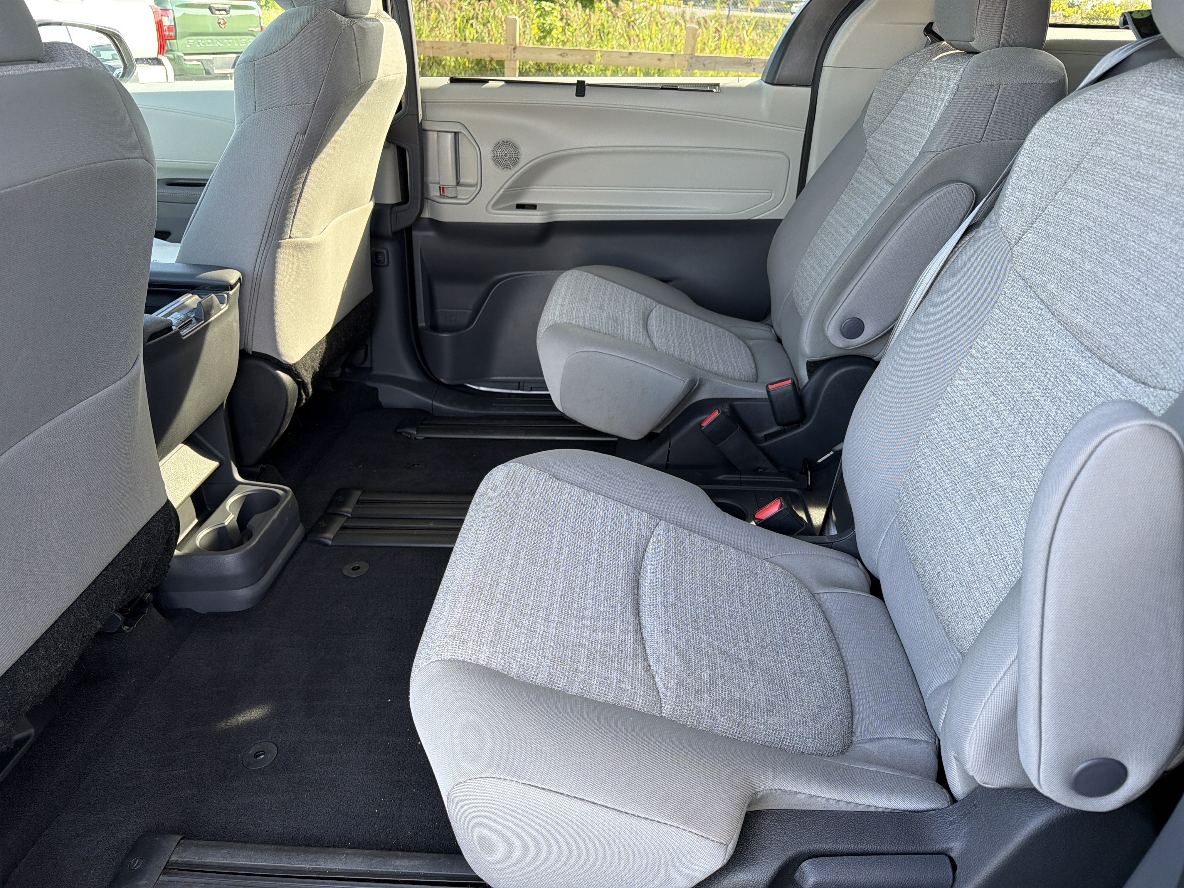 2024 Toyota Sienna LE