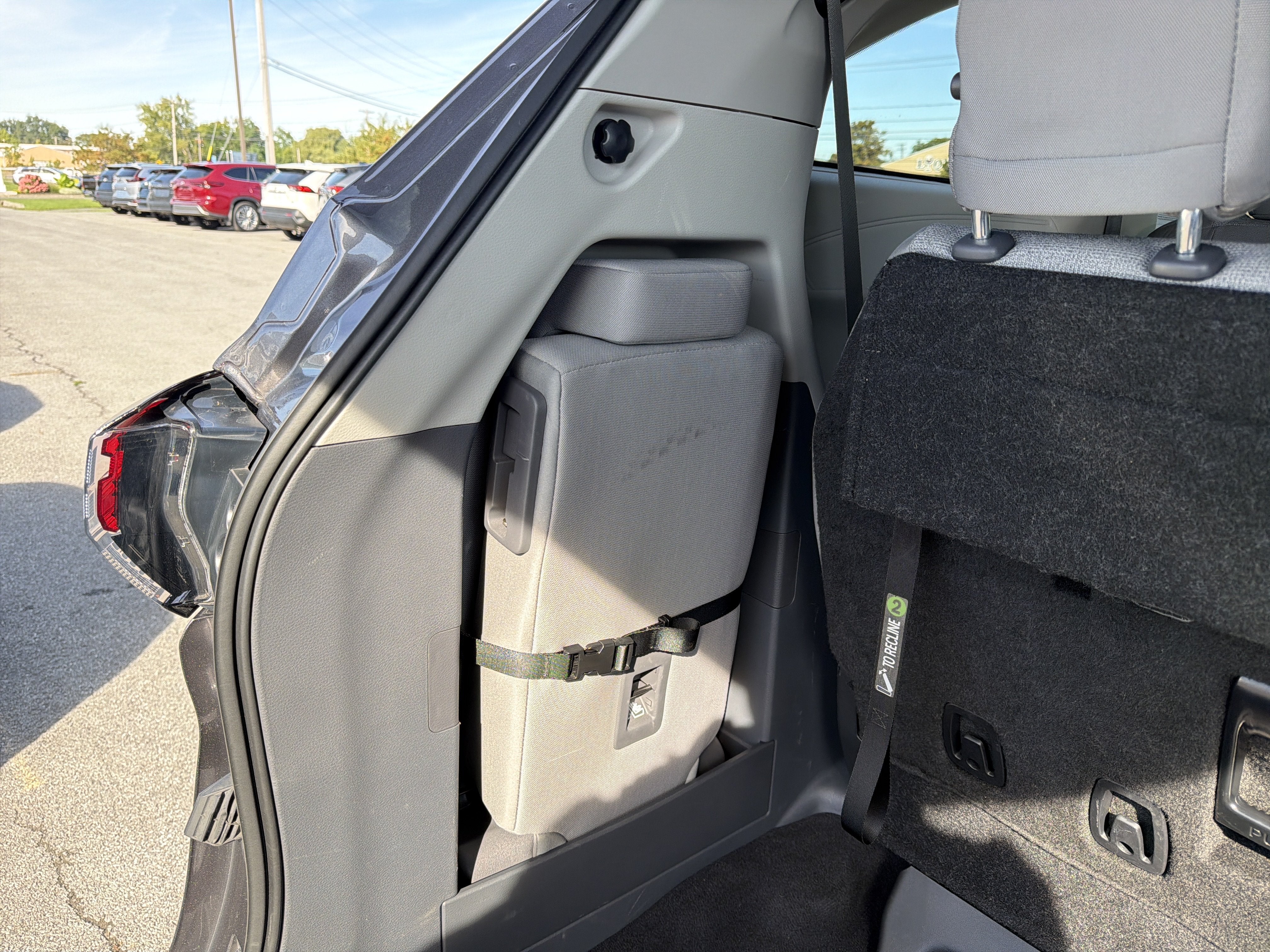2024 Toyota Sienna LE