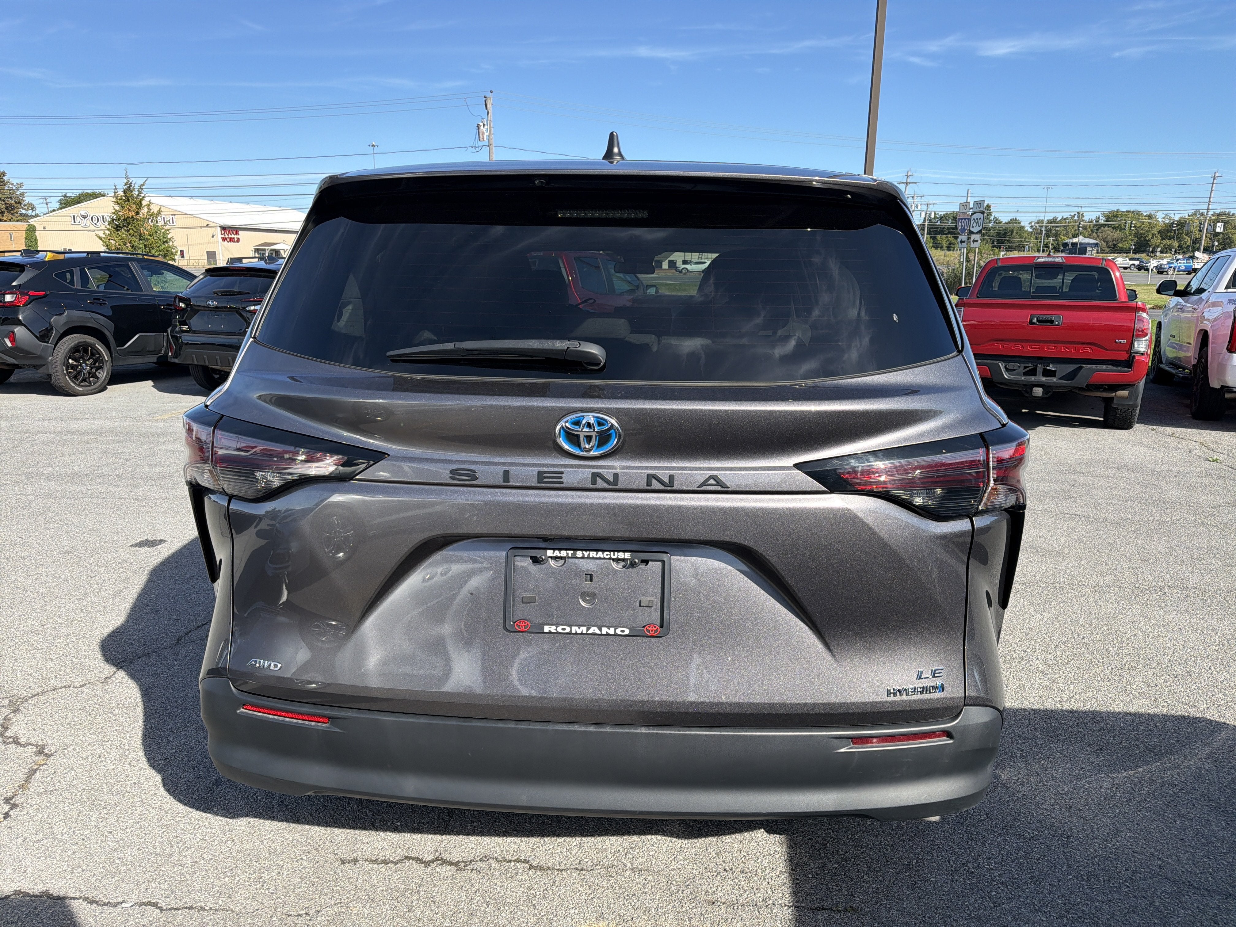 2024 Toyota Sienna LE