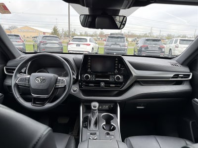 2022 Toyota Highlander XSE